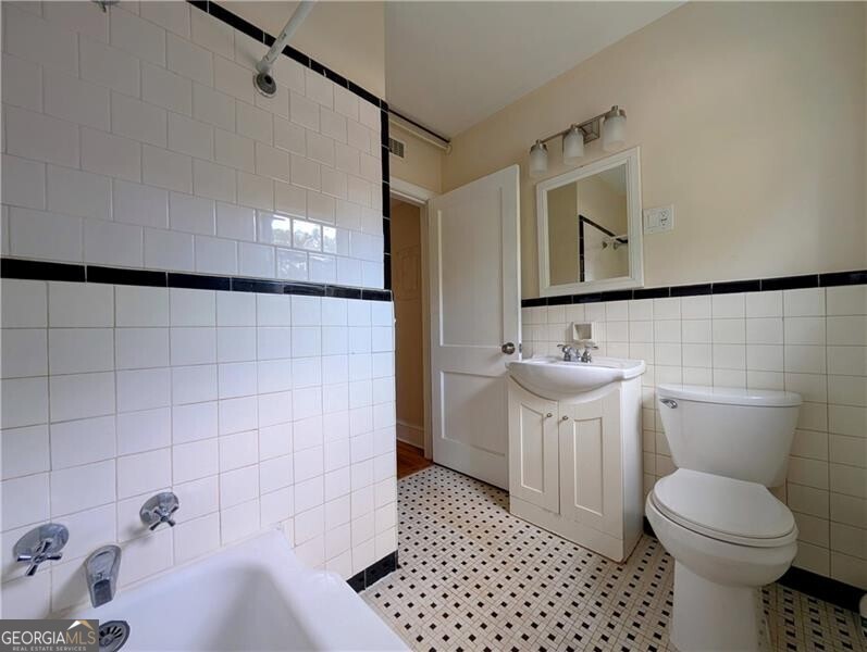 1761 John Calvin Avenue # 4 Property Photo 14