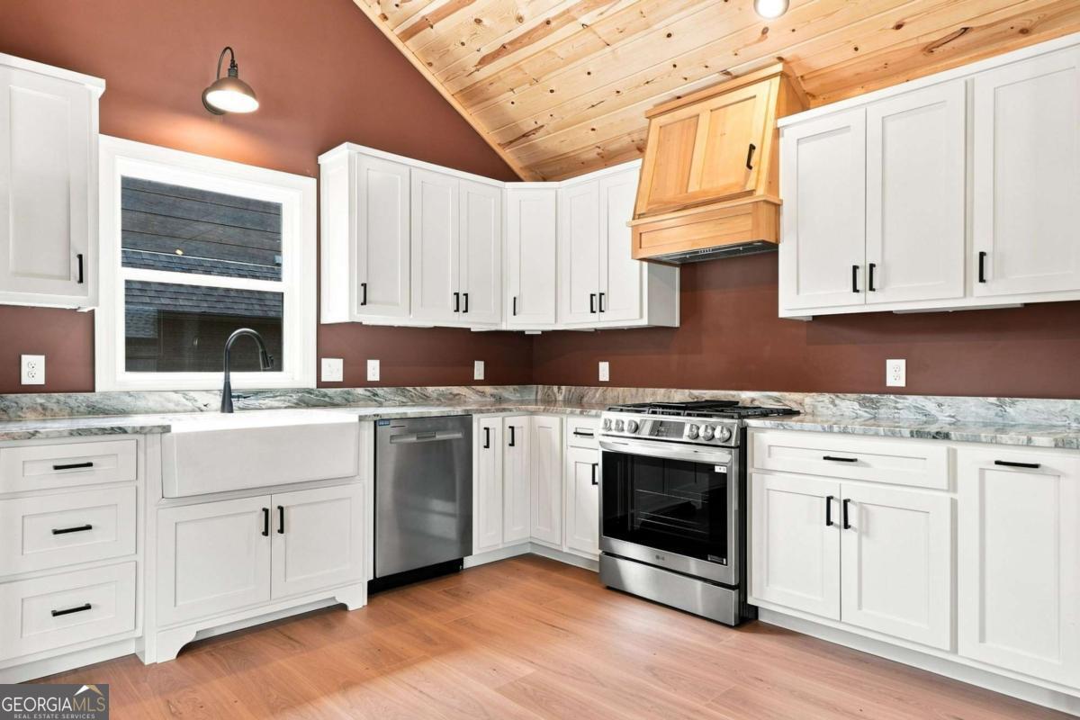 318 E Second Street Property Photo 19
