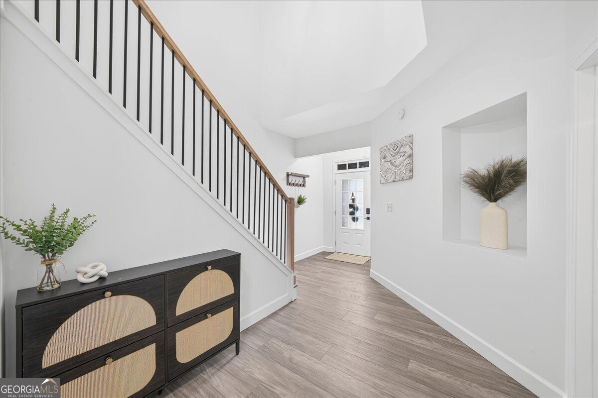 4977 Berkeley Oak Drive Property Photo 4