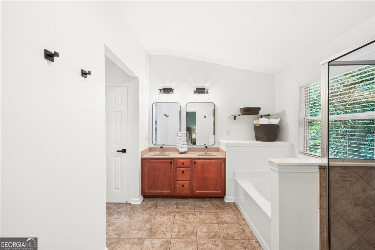 4977 Berkeley Oak Drive Property Photo 20