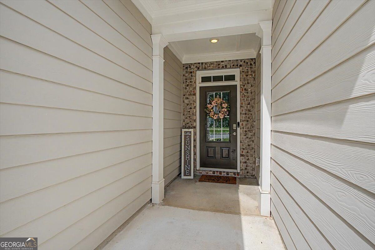 7442 Jennadee Drive Property Photo 7