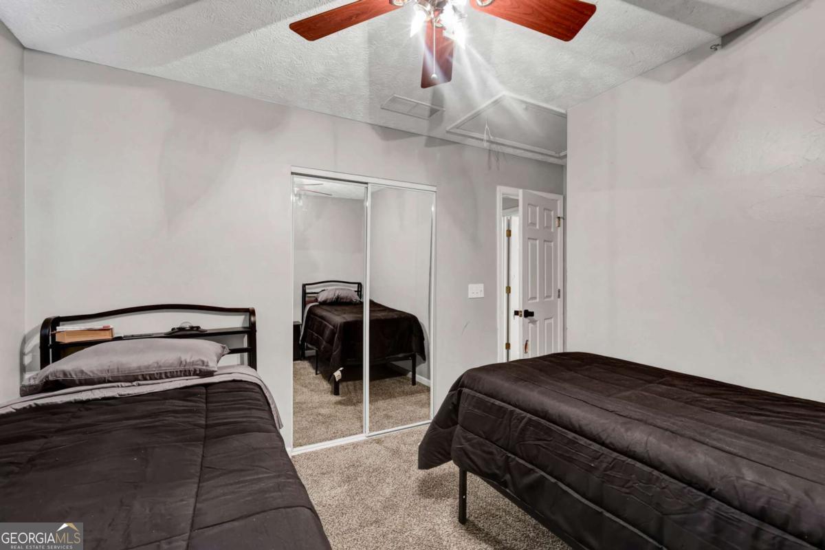 106 Trafalgar Court Property Photo 17