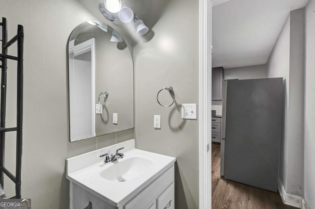 106 Trafalgar Court Property Photo 27