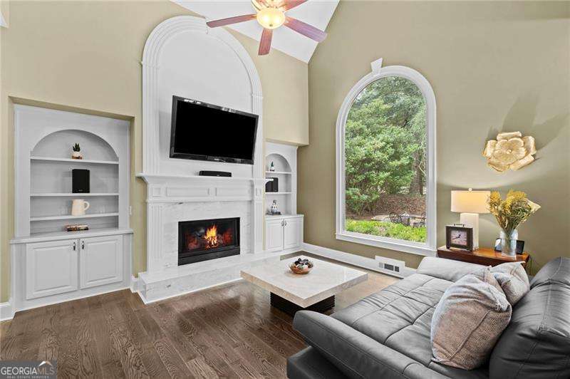 3915 Merriweather Woods Property Photo 17