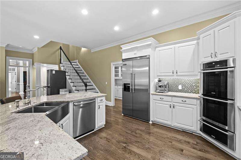 3915 Merriweather Woods Property Photo 23