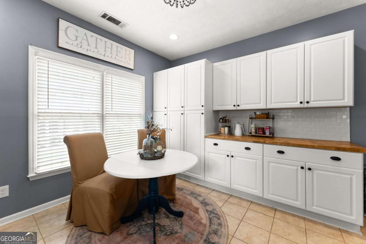 3875 Stutz Street Property Photo 12