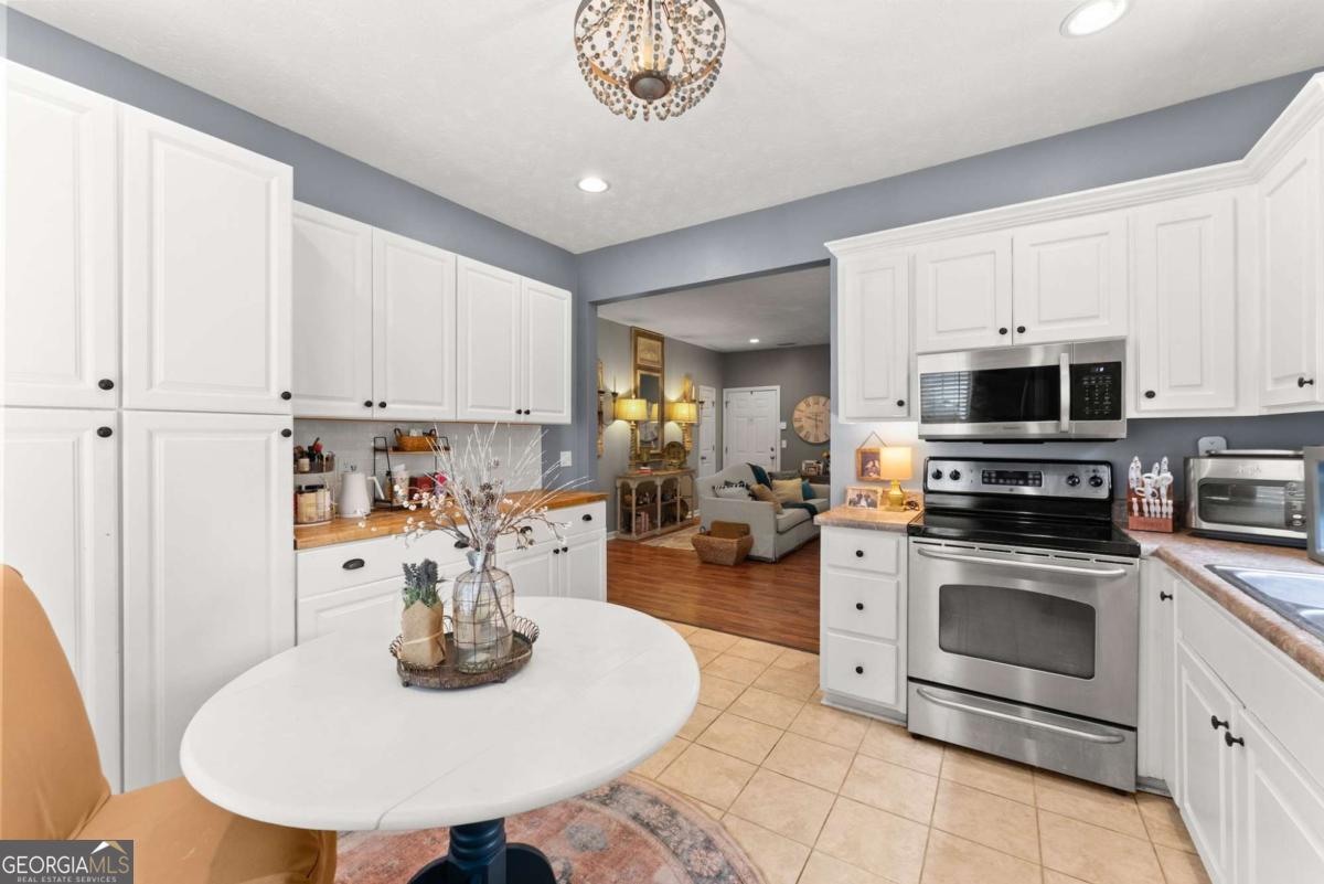 3875 Stutz Street Property Photo 13