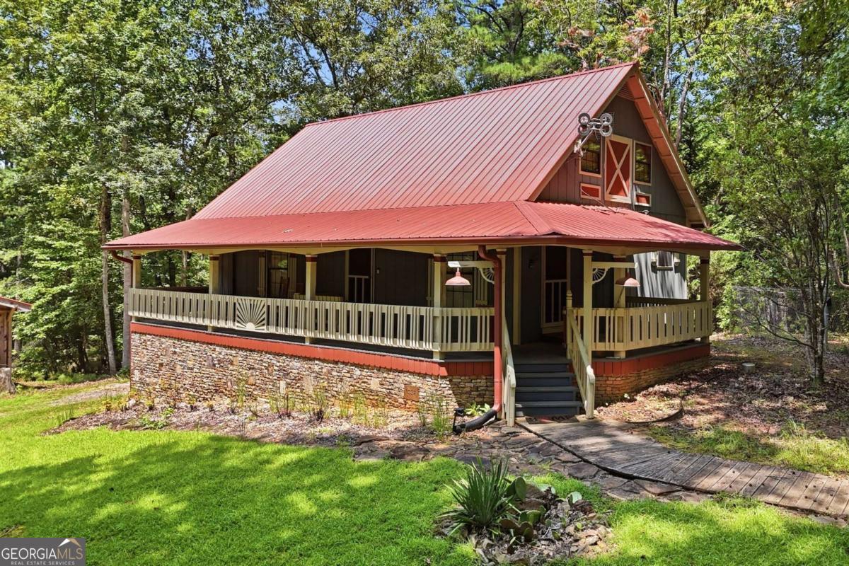 1525 Sperin Road Property Photo 1
