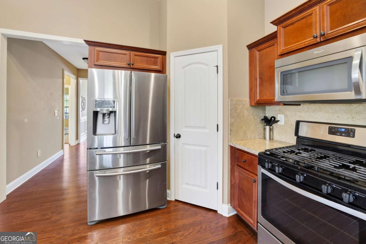 4814 Lost Creek Drive Property Photo 10