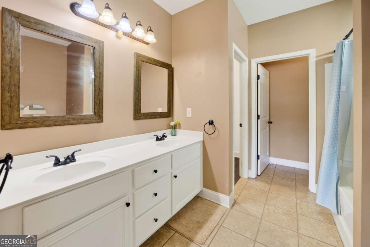 4814 Lost Creek Drive Property Photo 23