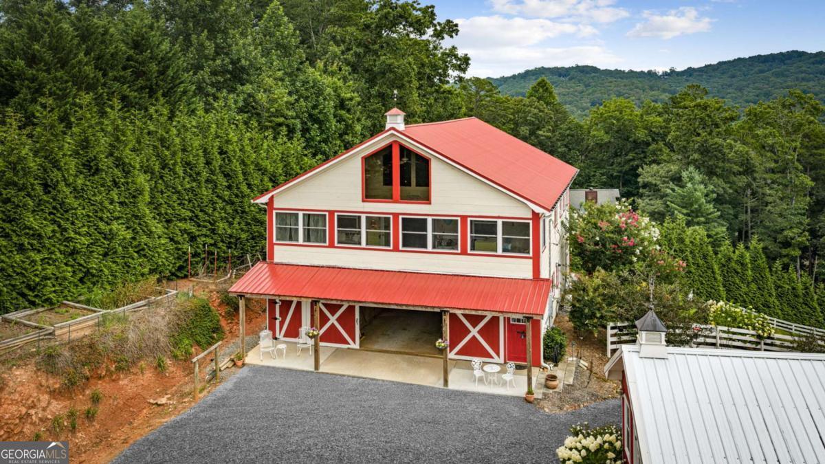 53 Fox Run # 77 Property Photo 6