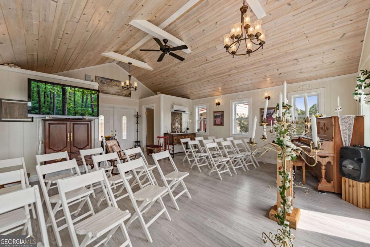 53 Fox Run # 77 Property Photo 13