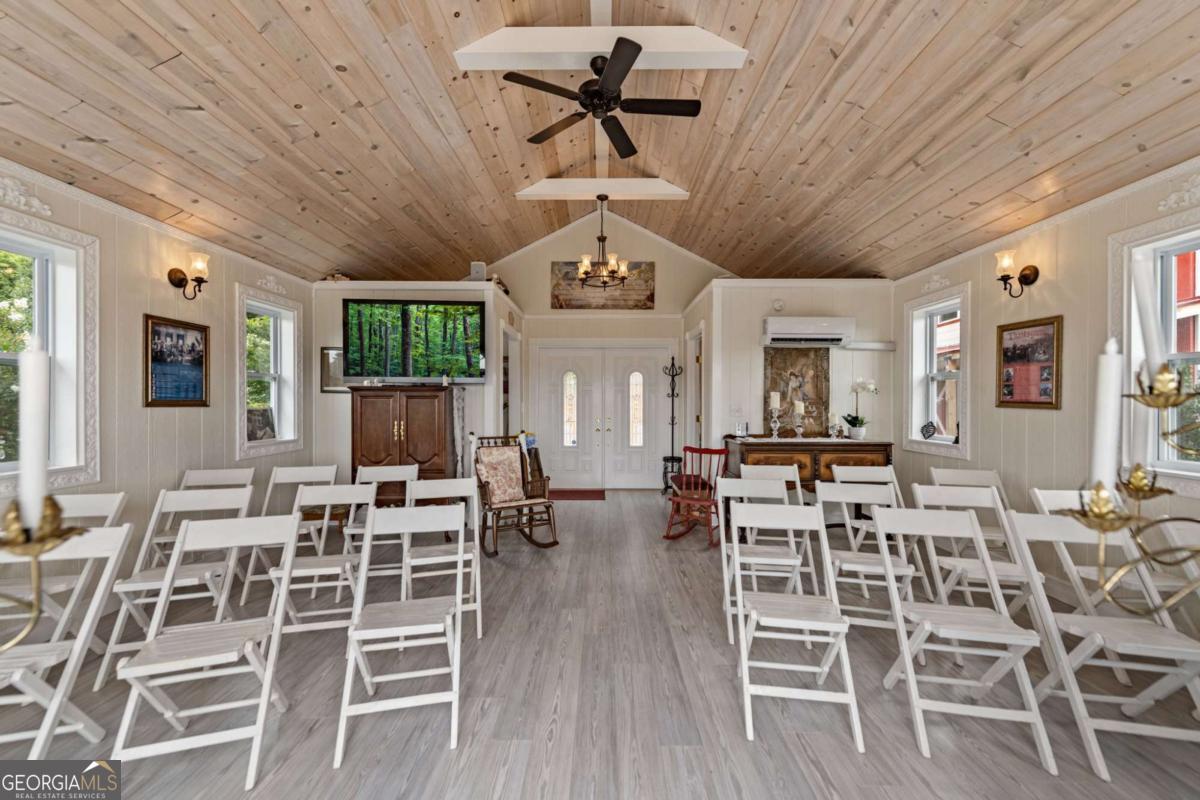 53 Fox Run # 77 Property Photo 14