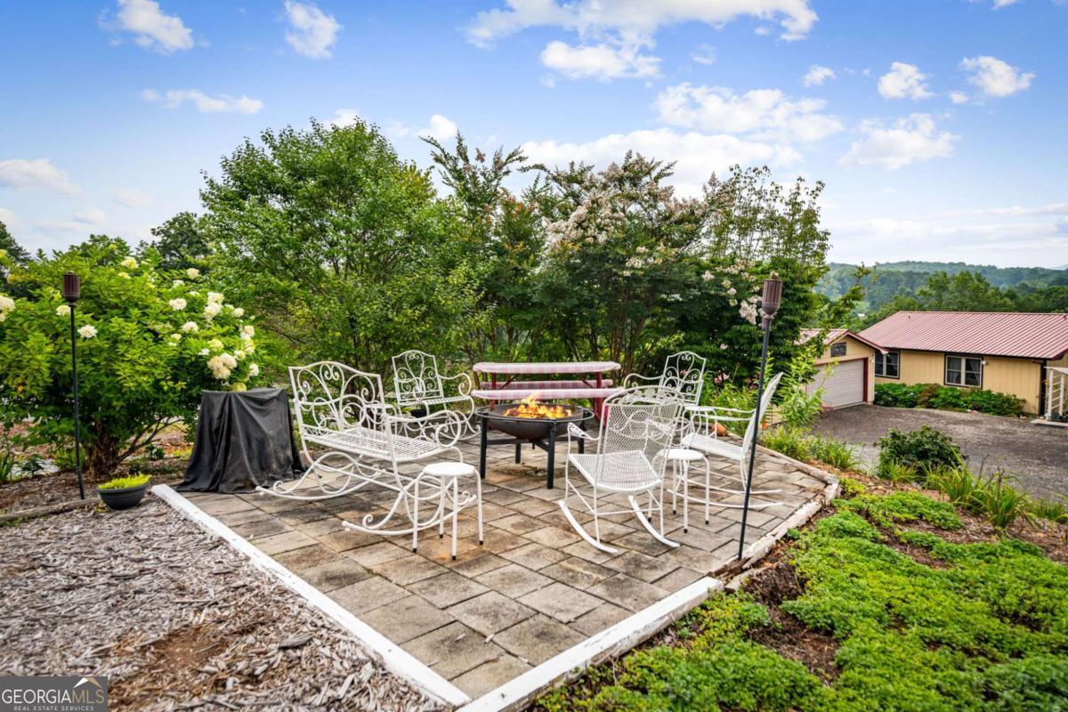 53 Fox Run # 77 Property Photo 19