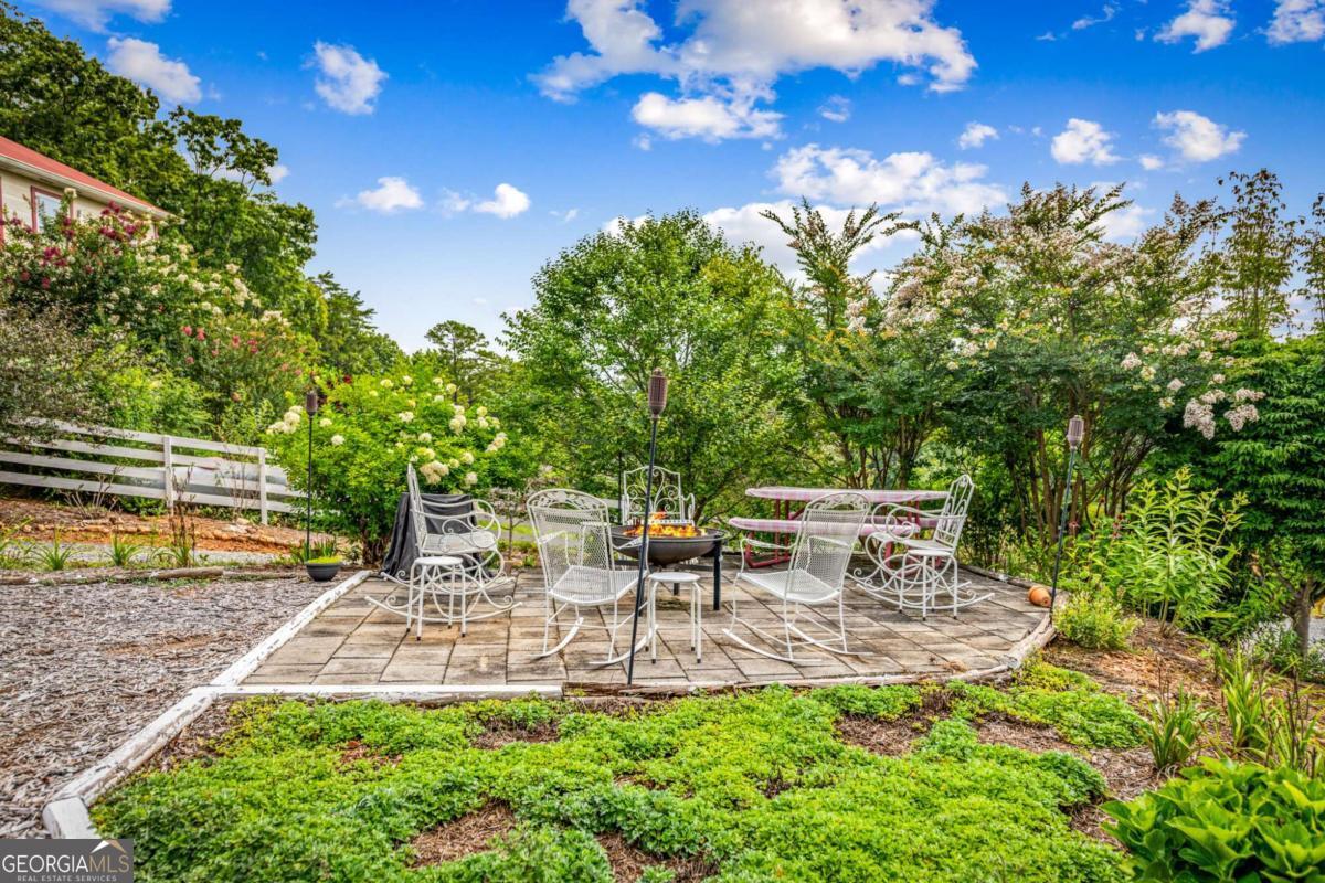 53 Fox Run # 77 Property Photo 21