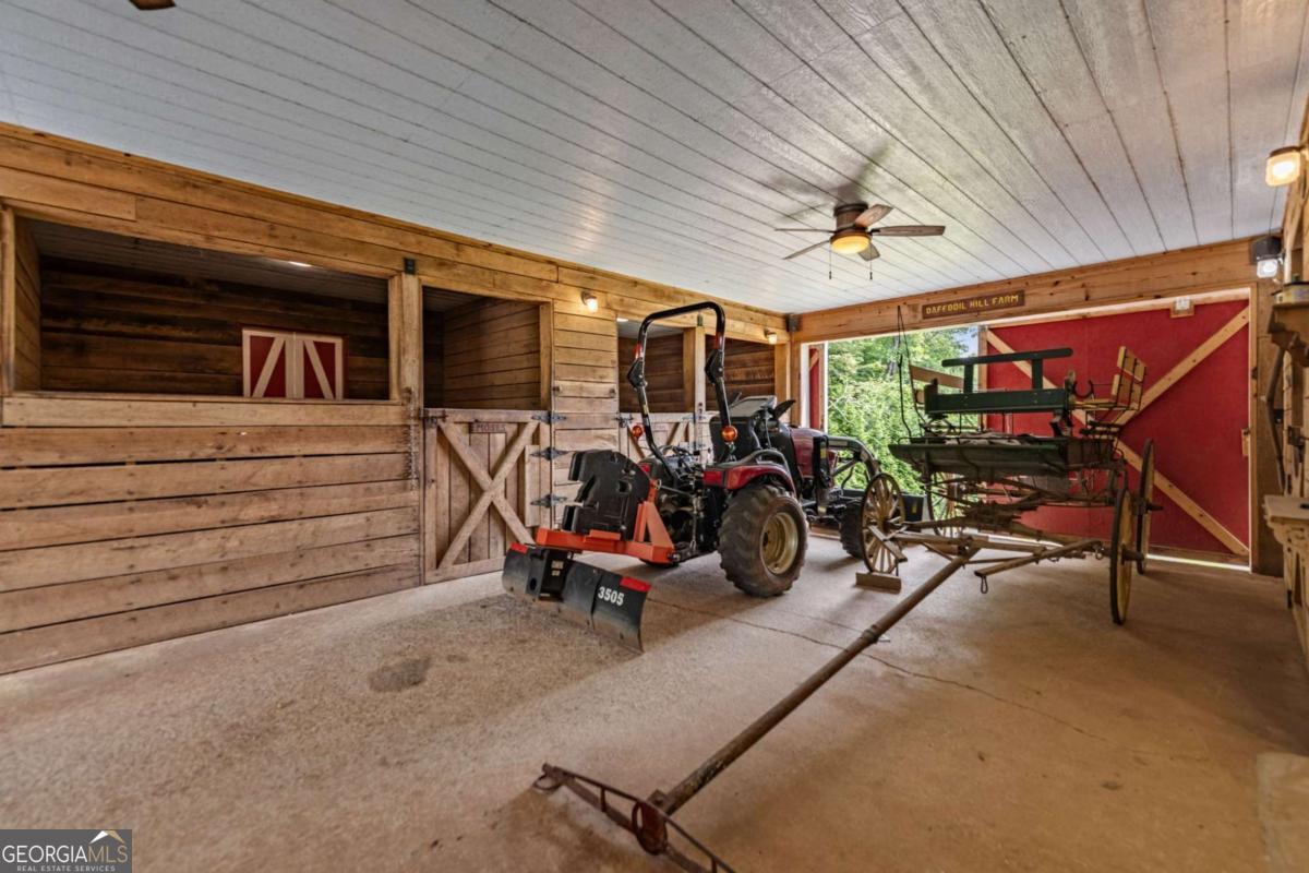 53 Fox Run # 77 Property Photo 28