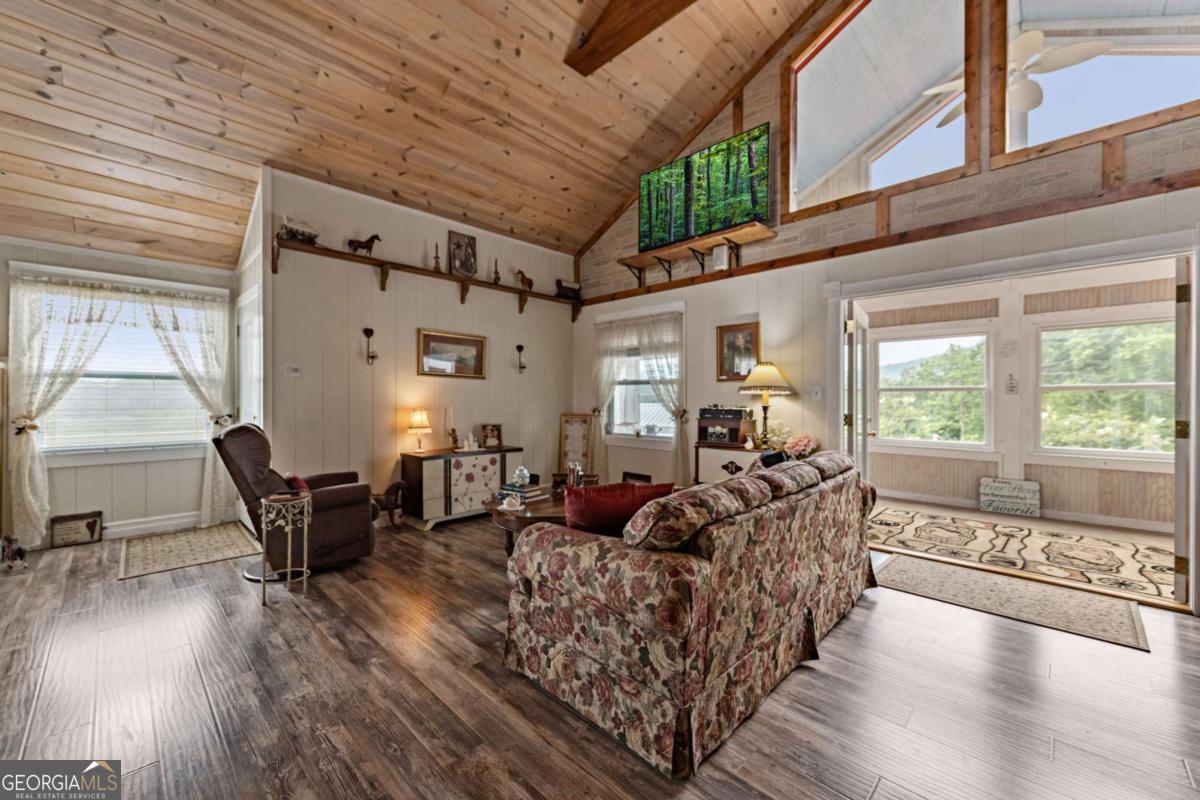 53 Fox Run # 77 Property Photo 38