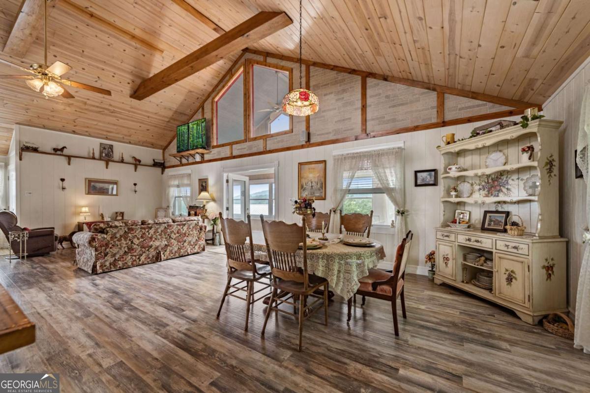 53 Fox Run # 77 Property Photo 44