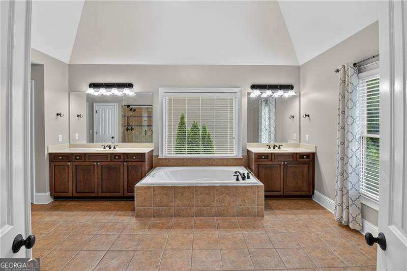 315 Peninsula Point Property Photo 36