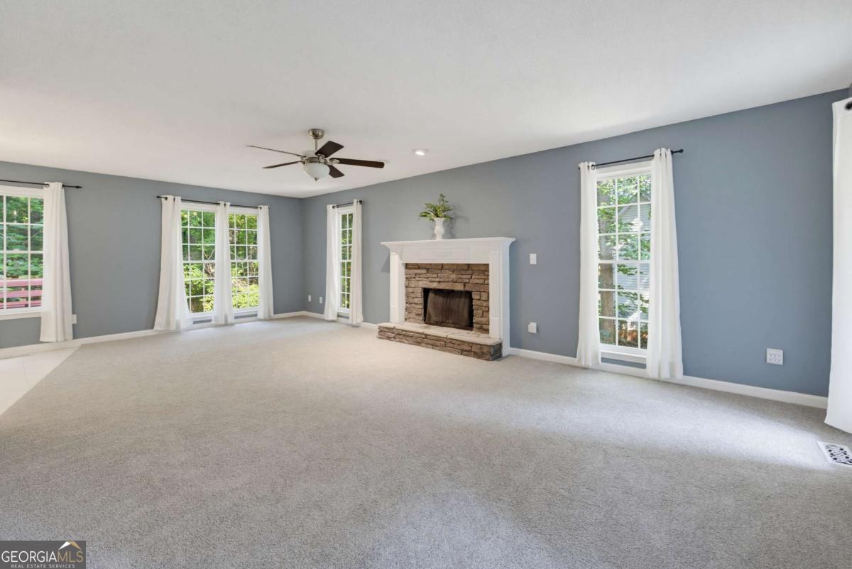 804 Abbington Lane Property Photo 7
