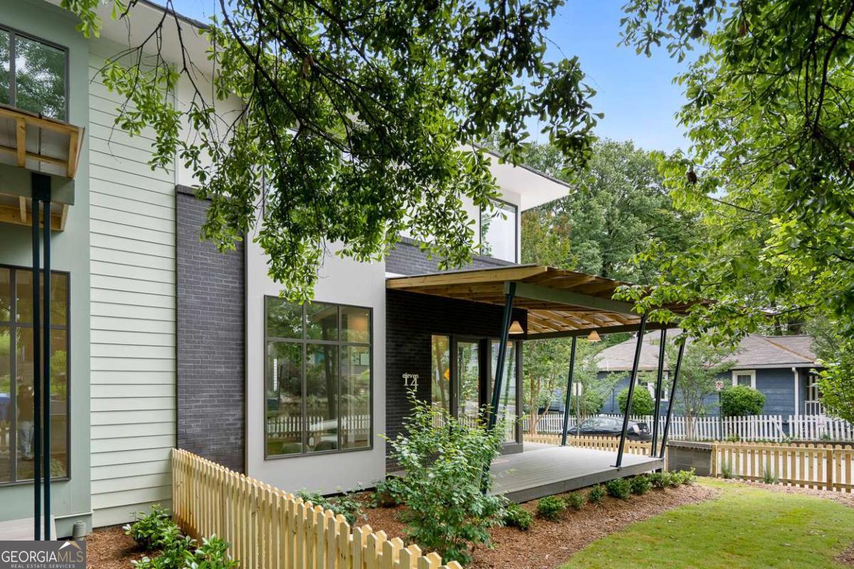 1114 Kirkwood Avenue Se Property Photo 3
