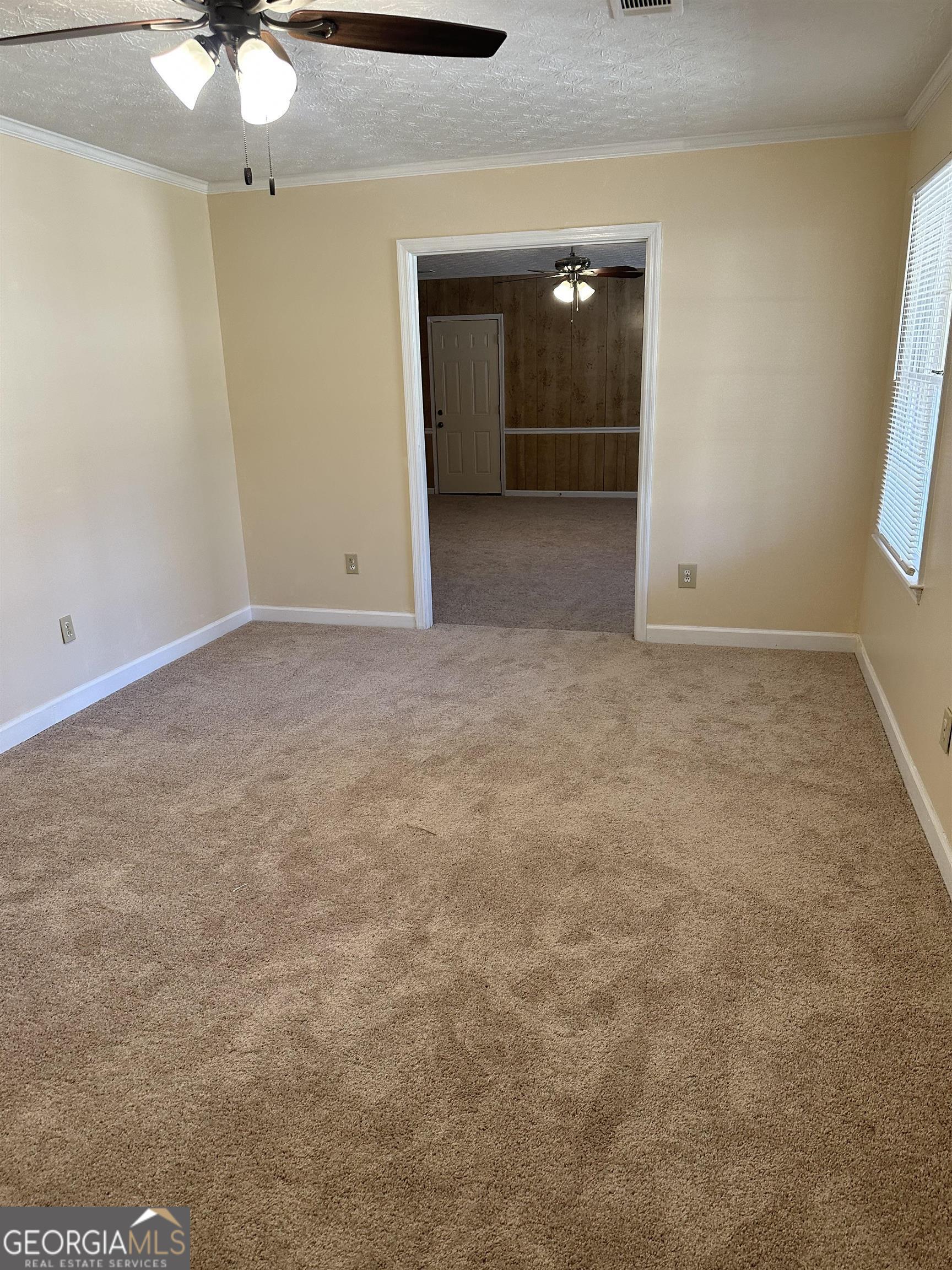178 Hill Lane Property Photo 4