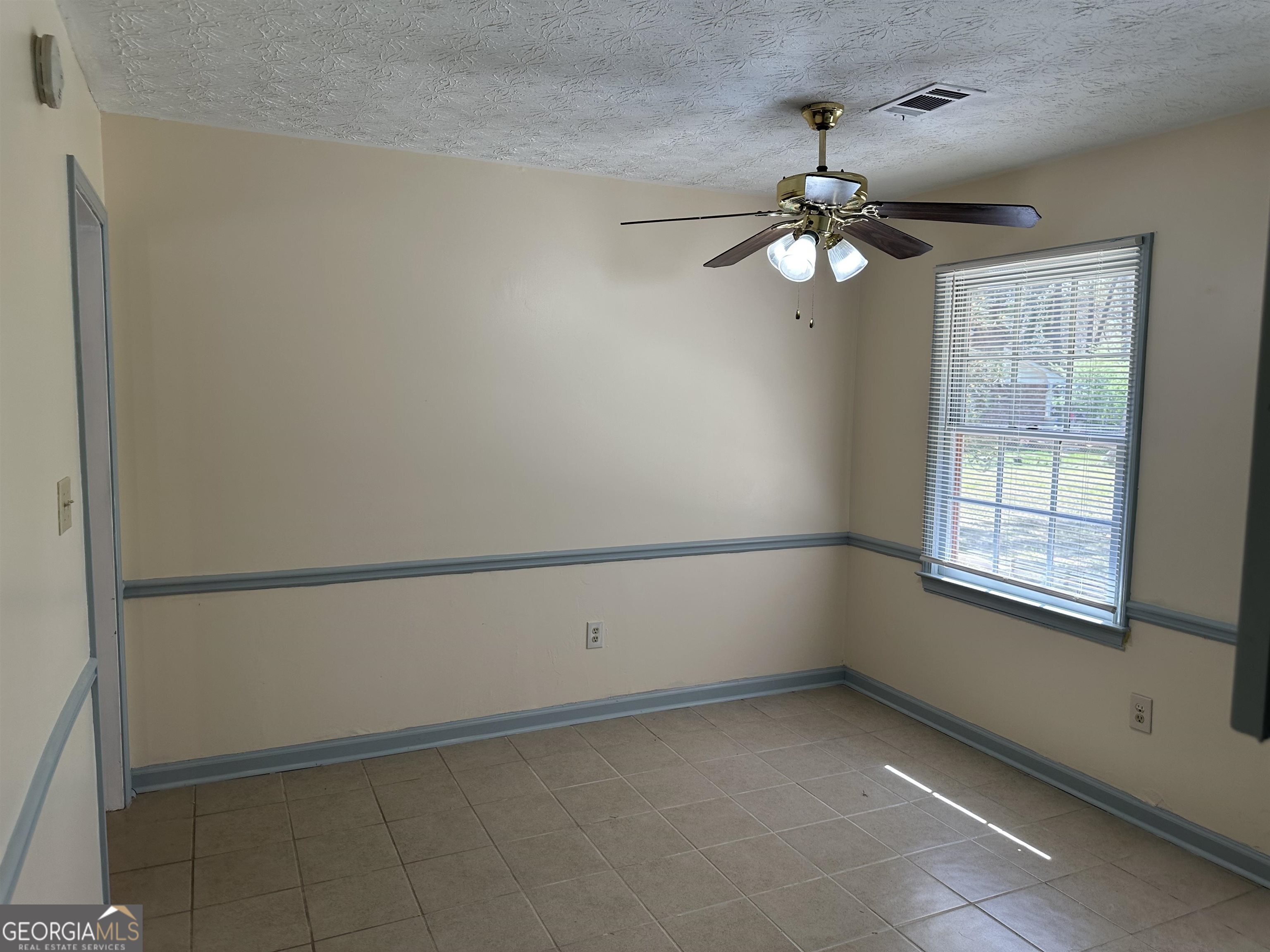 178 Hill Lane Property Photo 5
