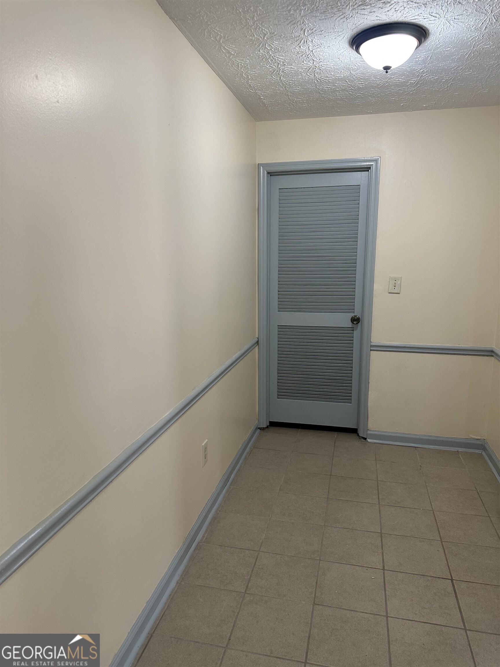 178 Hill Lane Property Photo 6