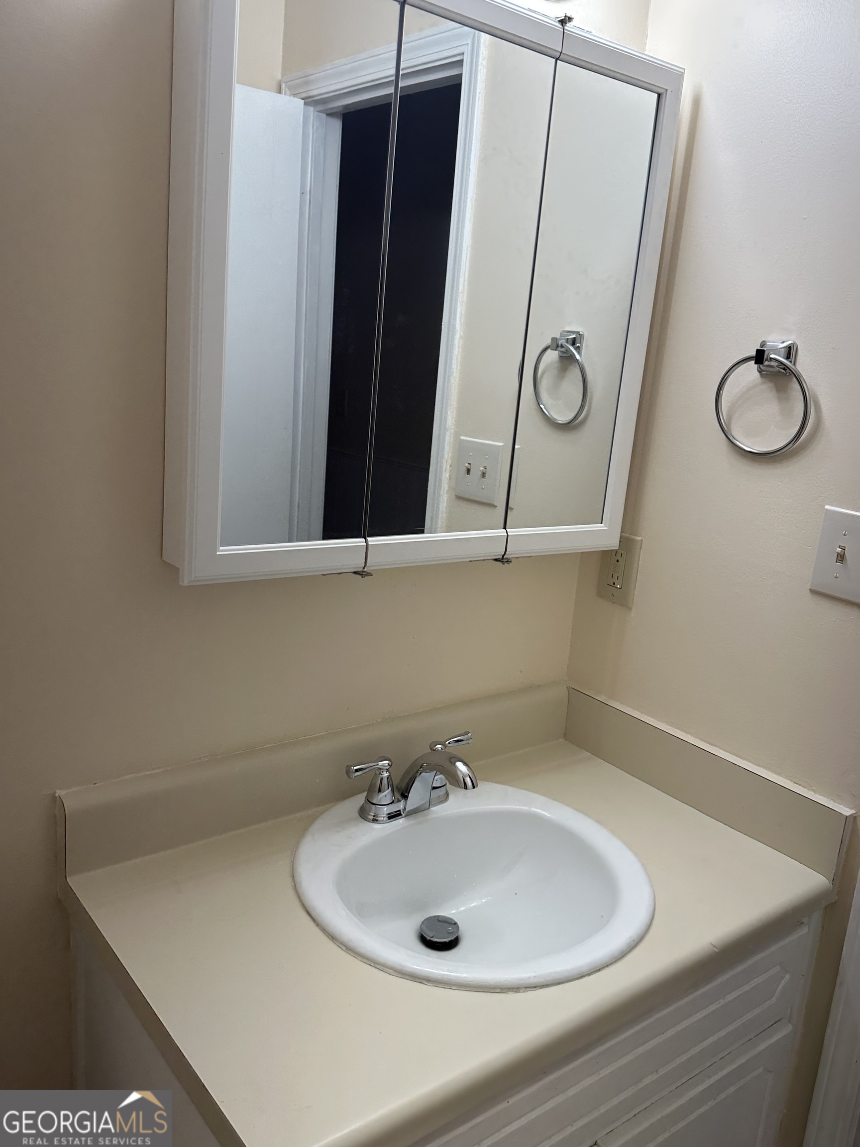 178 Hill Lane Property Photo 38
