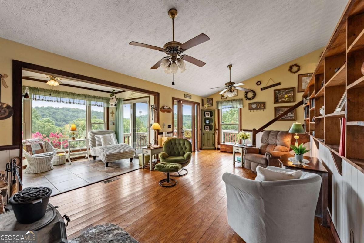 90 Fox Run # 78 Property Photo 17