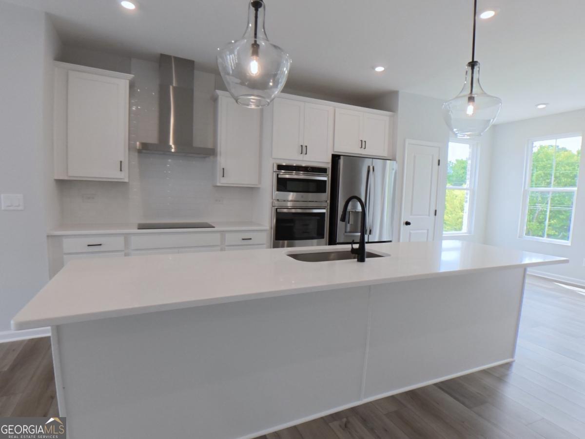 2923 Beaconwood Court Property Photo 8