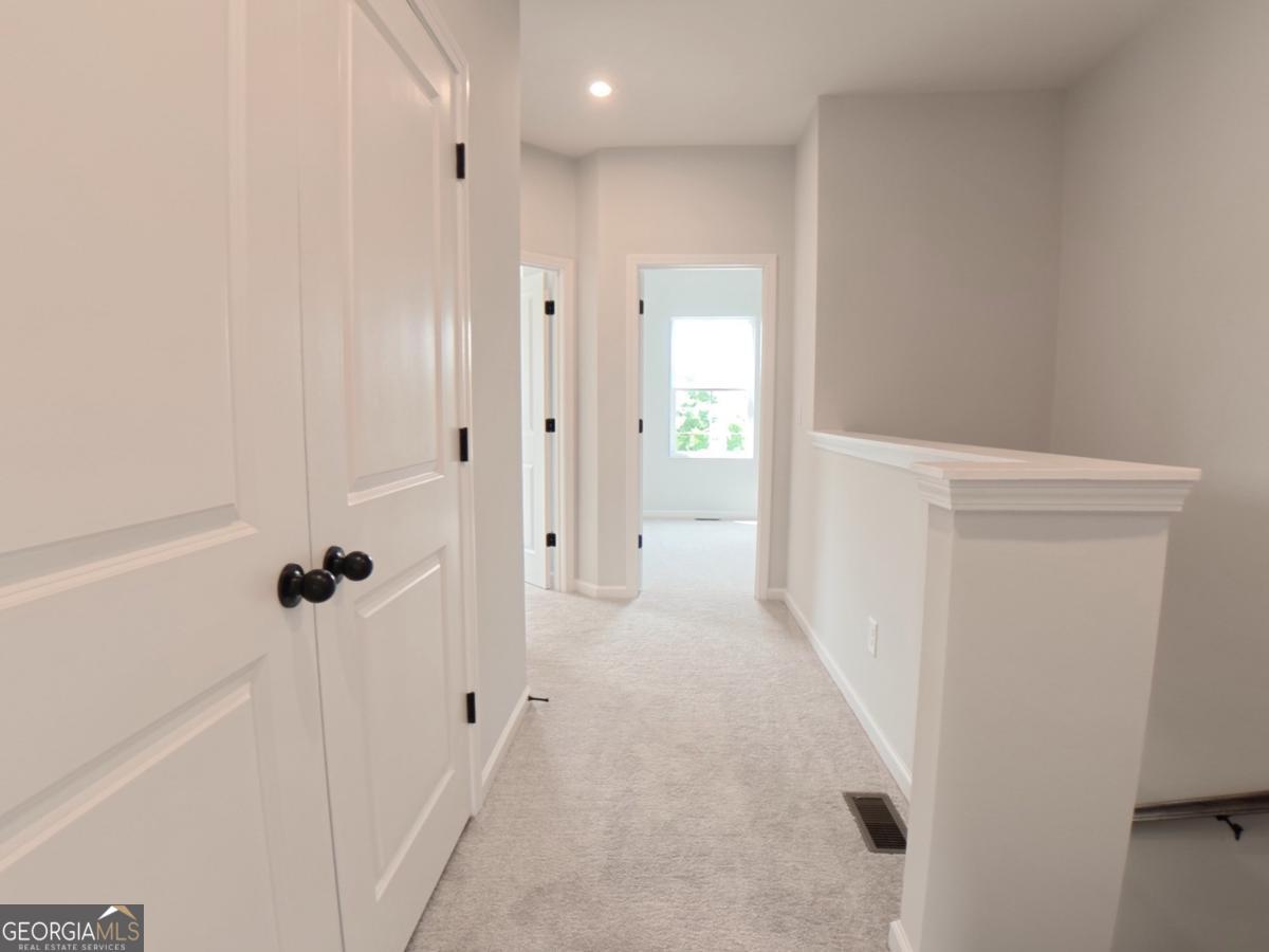 2923 Beaconwood Court Property Photo 11