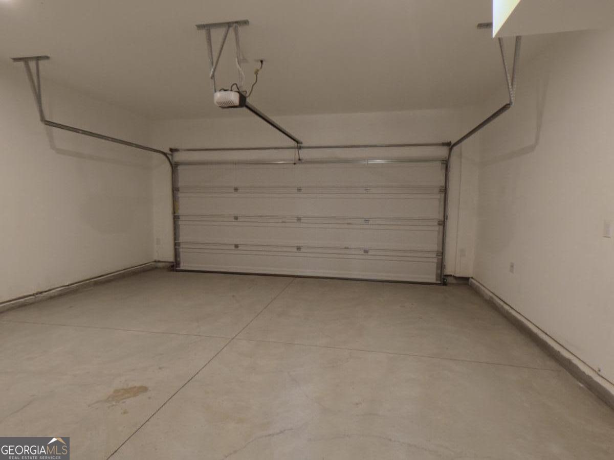 2923 Beaconwood Court Property Photo 17