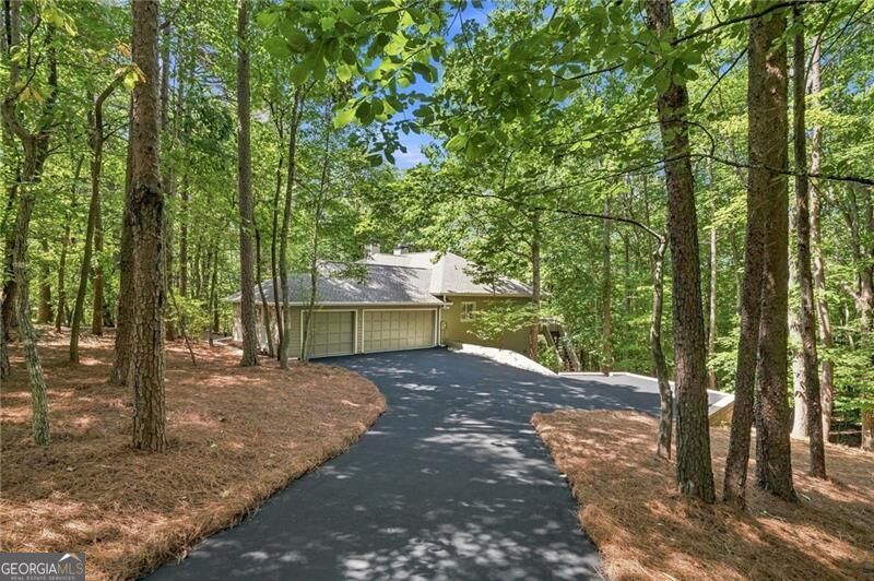523 Cherokee Trail Property Photo 4