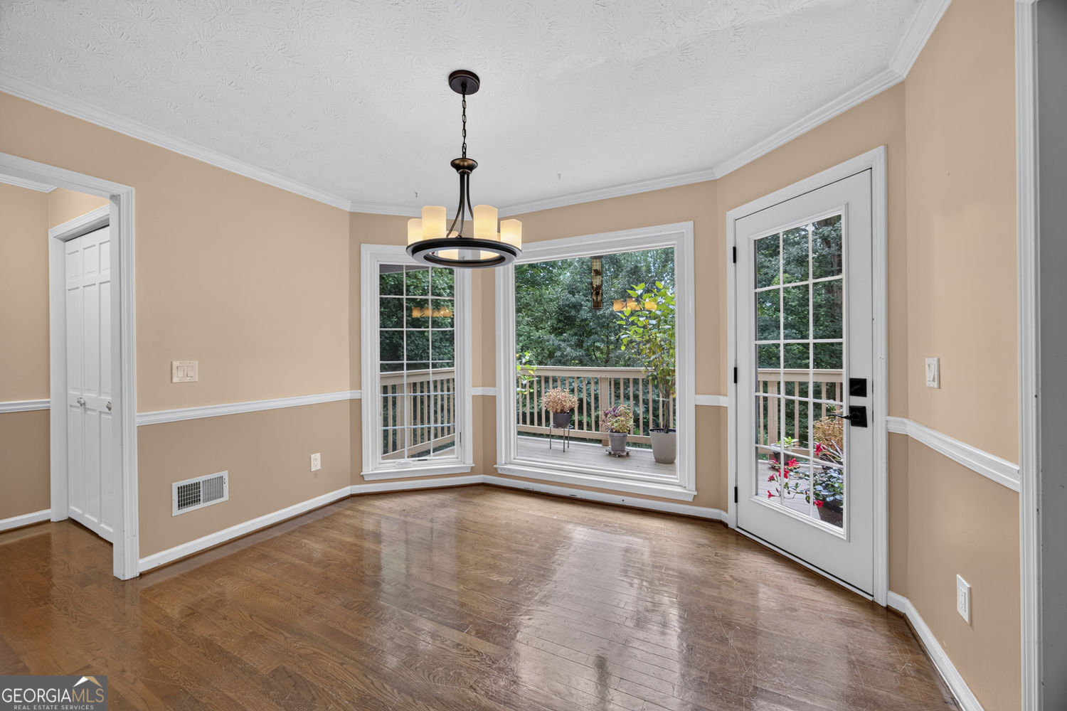1364 Bywood Court Property Photo 12