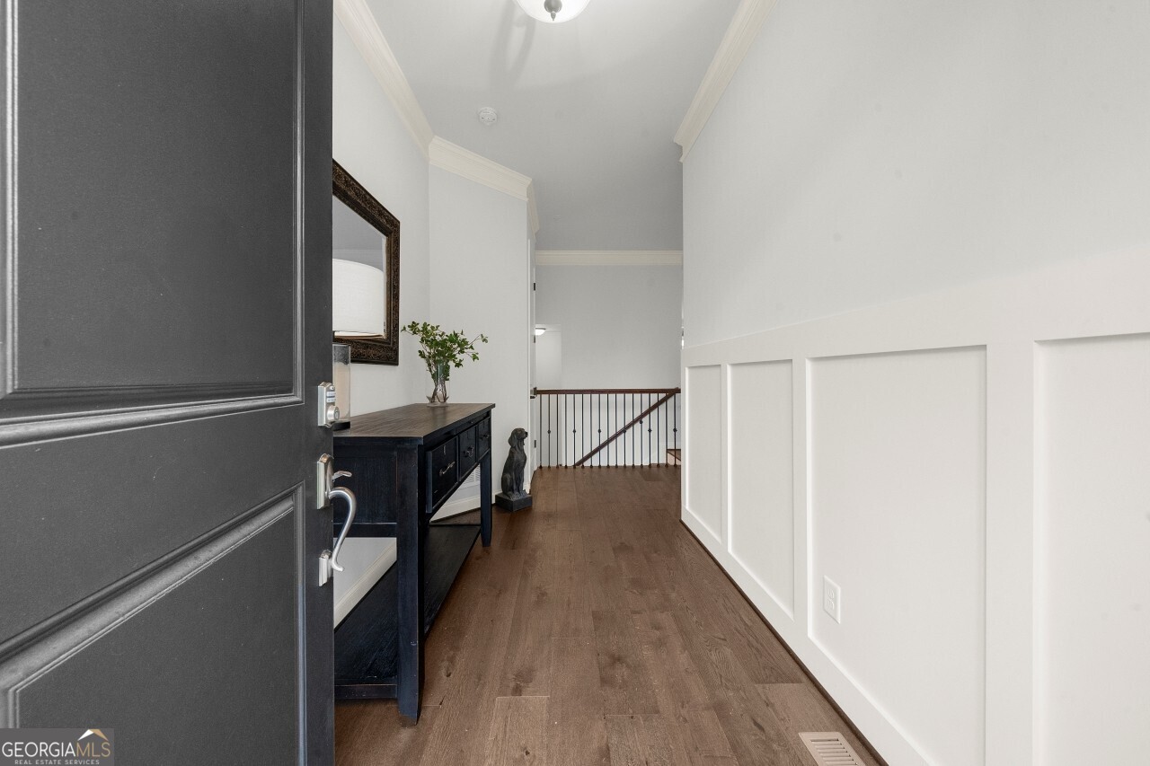 410 Rose Garden Lane Property Photo 4