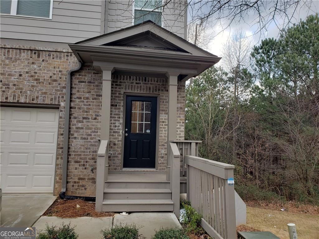 2725 Daybreak Court NW Property Photo 1