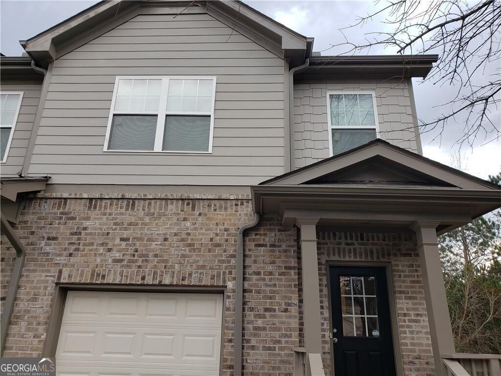 2725 Daybreak Court Nw Property Photo 2