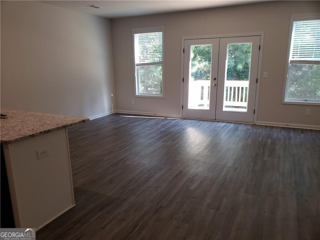 2725 Daybreak Court Nw Property Photo 3