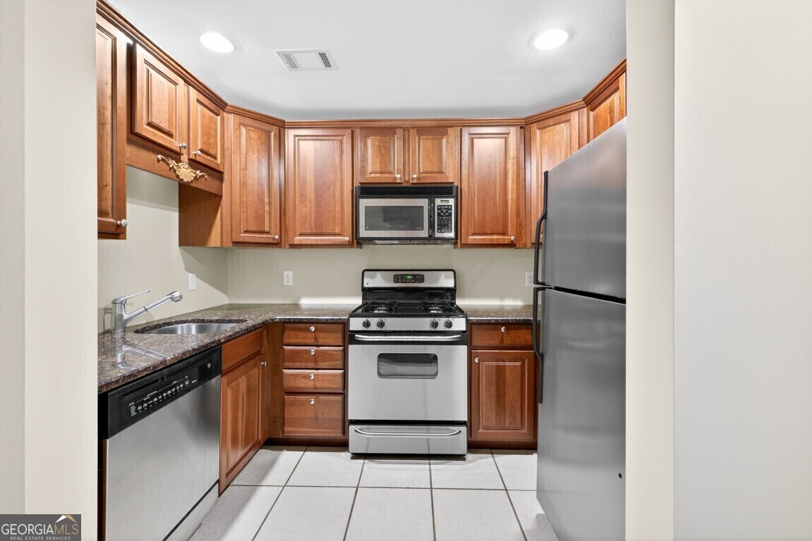 4207 Wyndam Hill Drive Property Photo 44