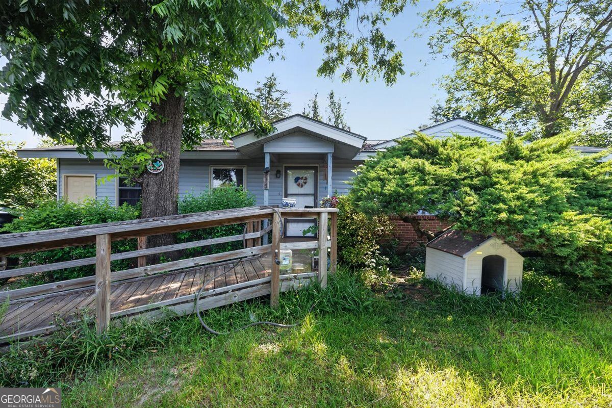 216 Harris Street Property Photo 1