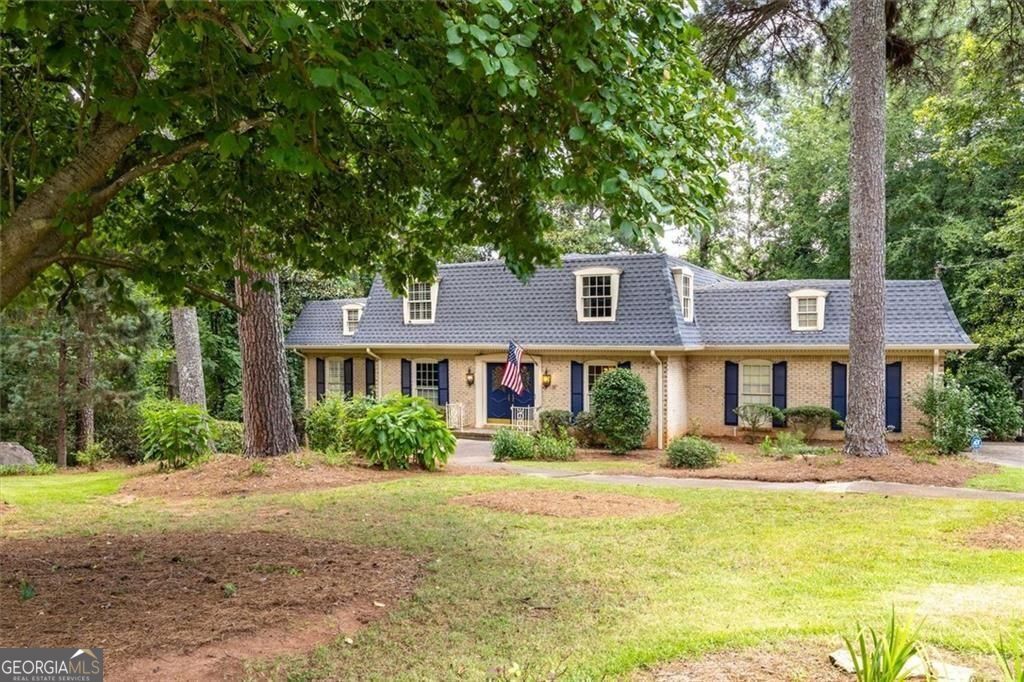 2123 Mountain Creek Drive Property Photo 4