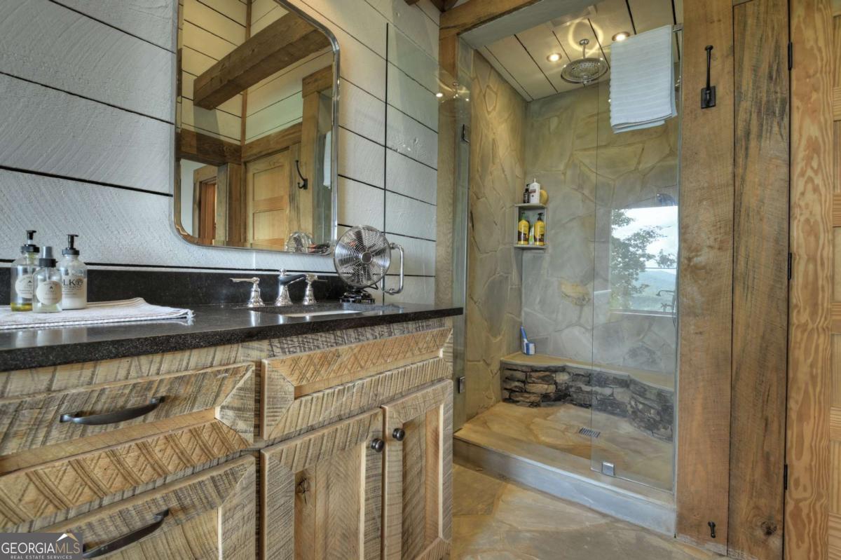 440 Cochise Road Property Photo 47