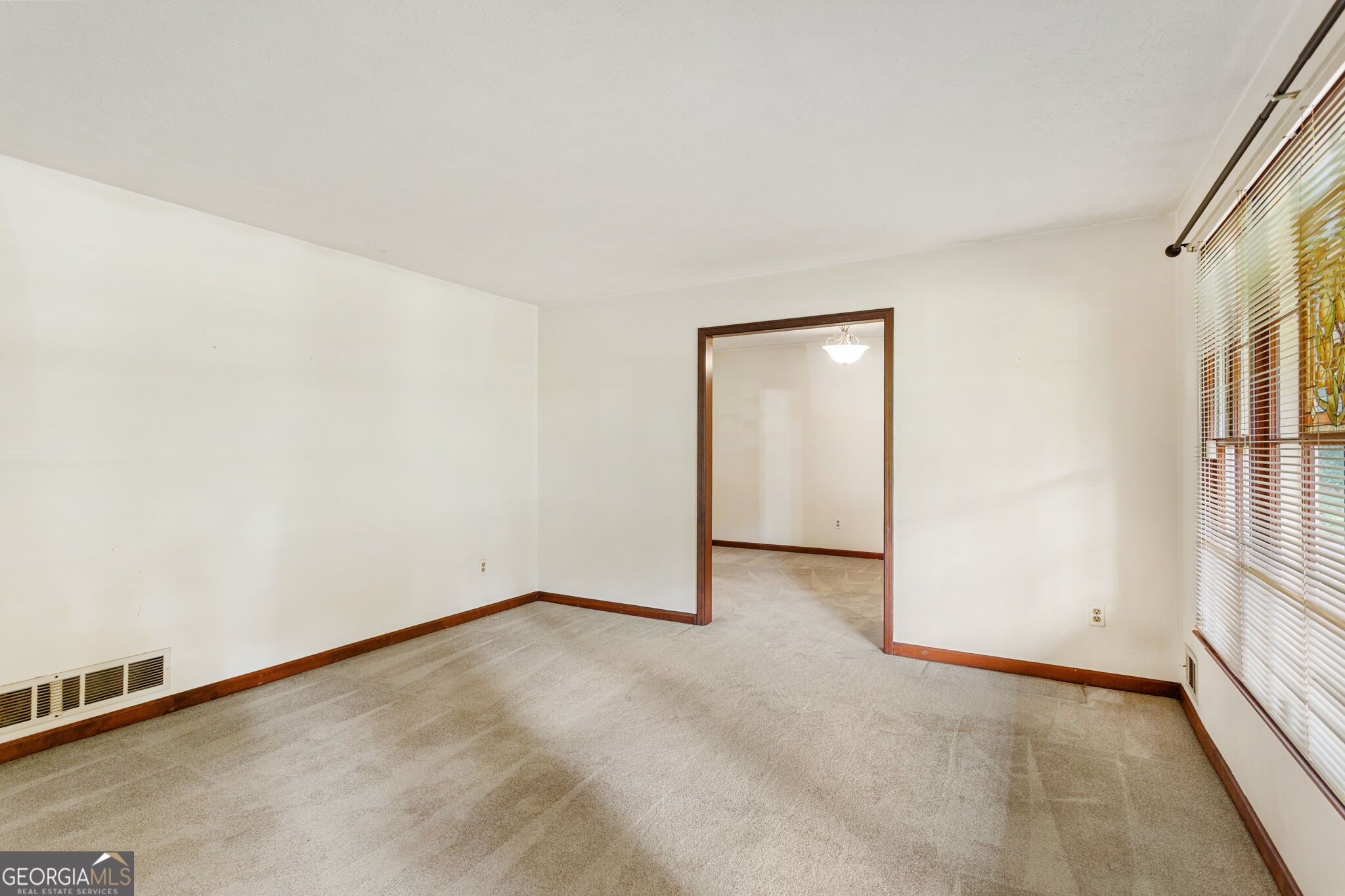 515 Shay Drive Sw Property Photo 5