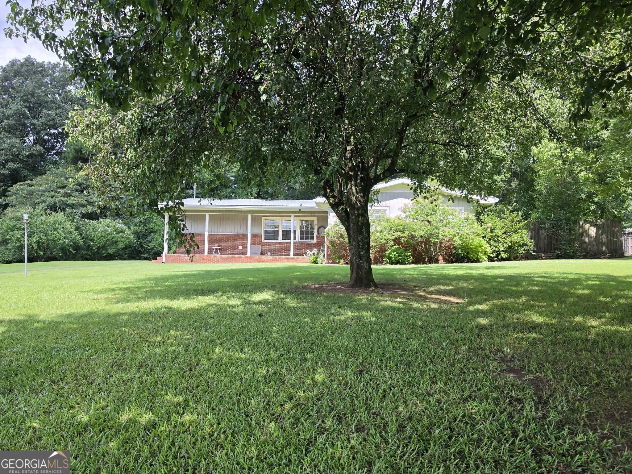 534 Maple Drive Property Photo 2