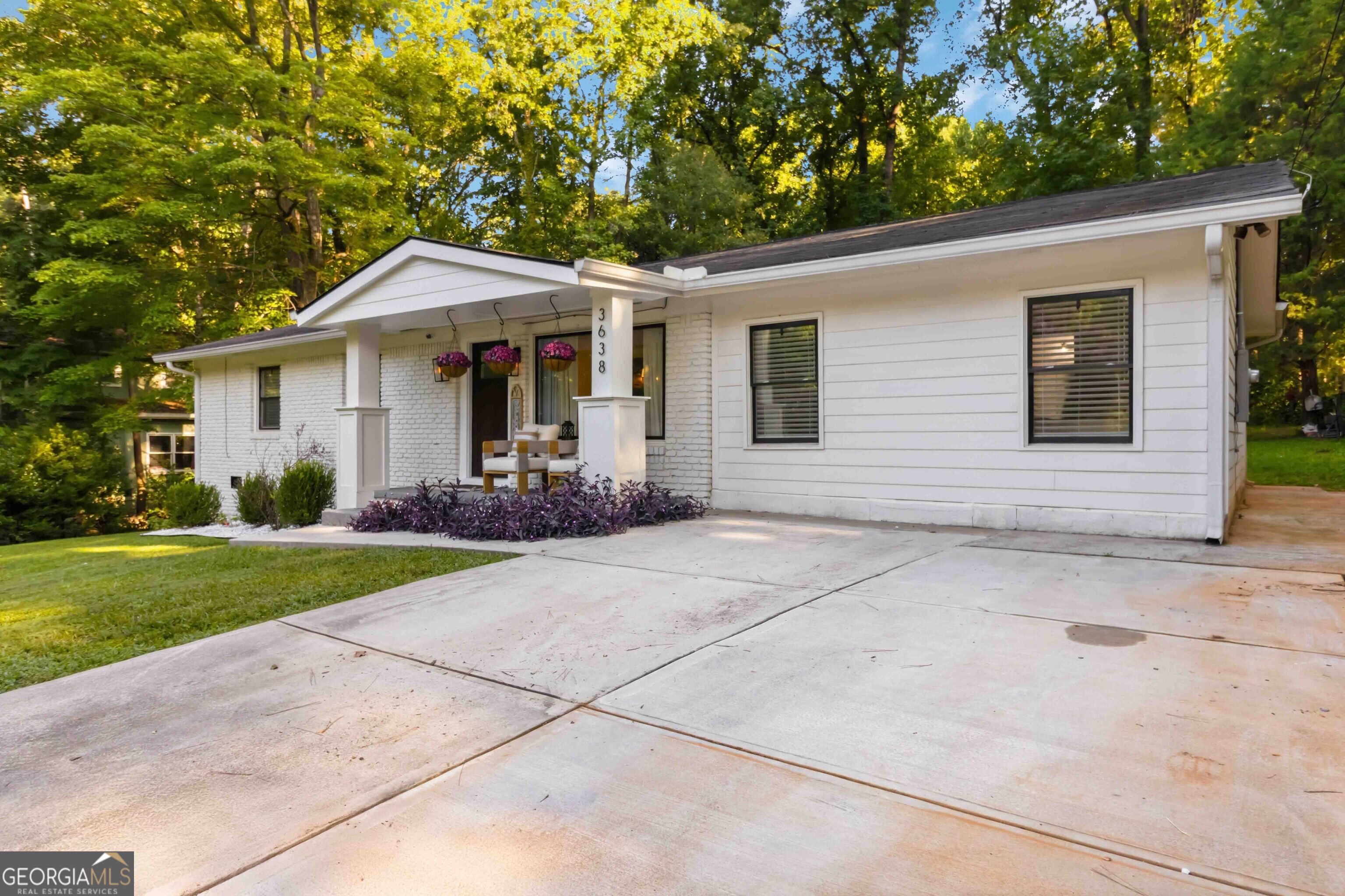 3638 Sheffield Place Property Photo 4