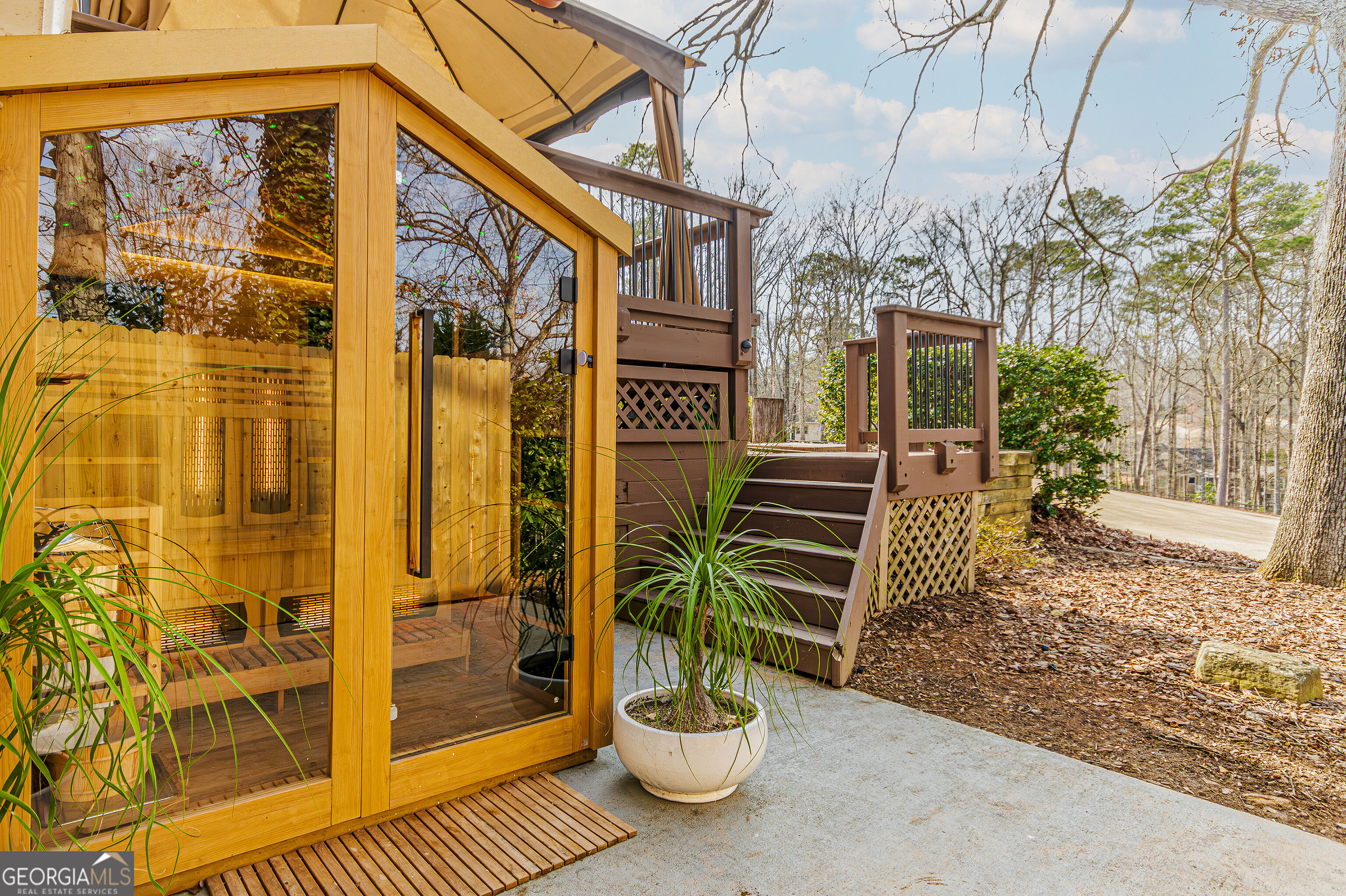 10120 Kinross Road Property Photo 25