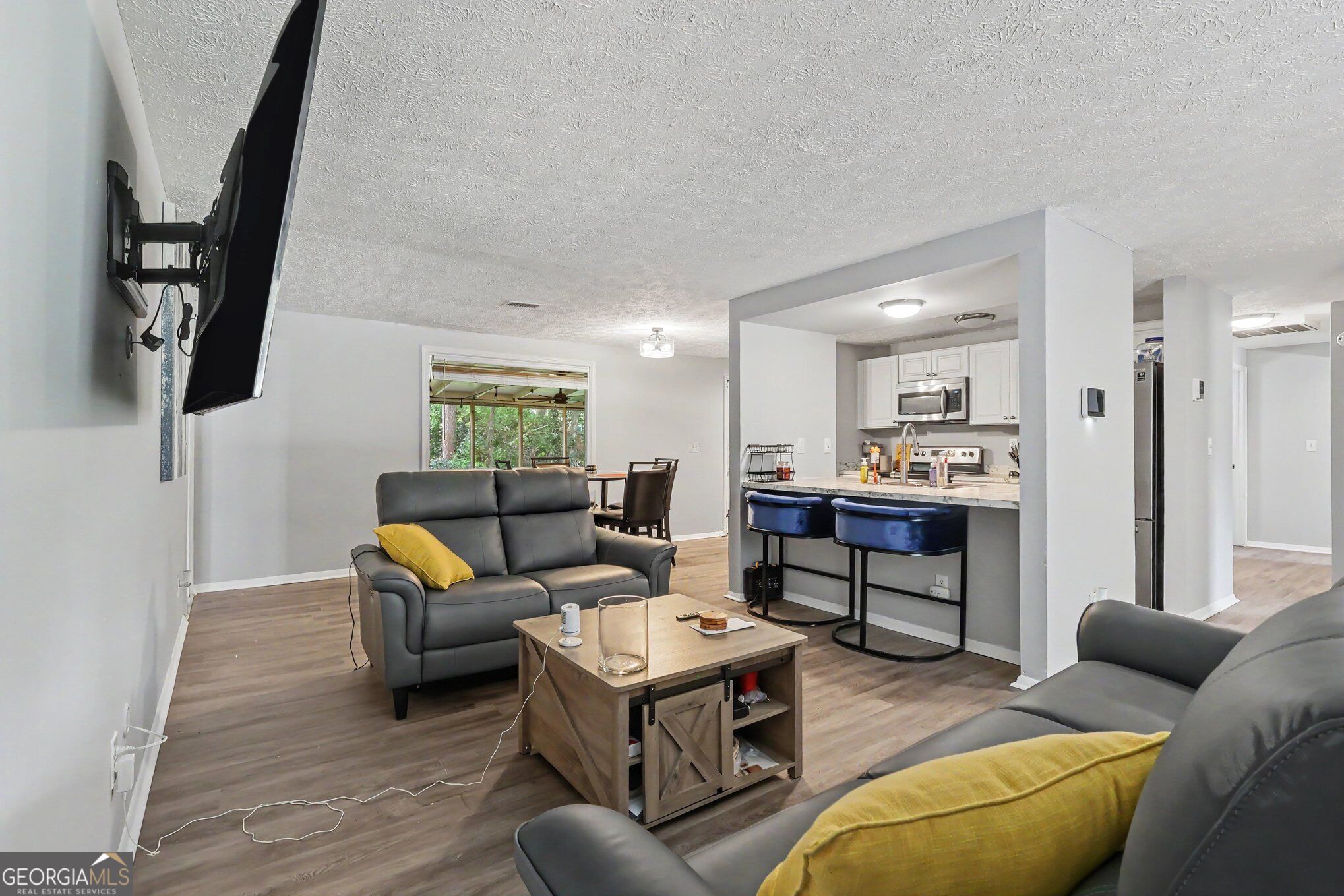 3286 Tasman Court Property Photo 7