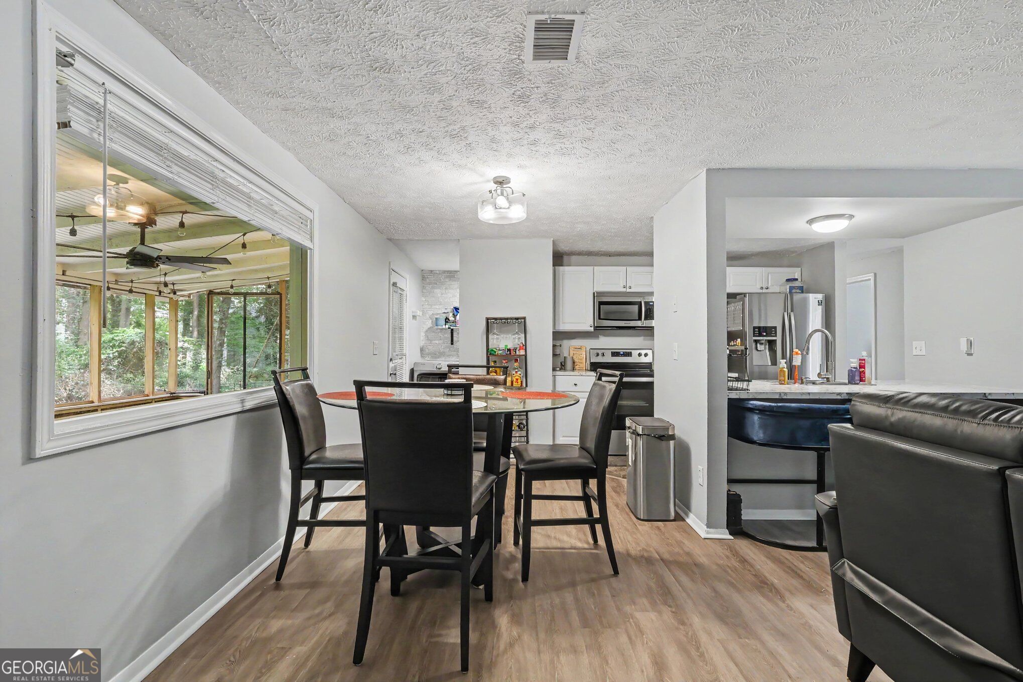 3286 Tasman Court Property Photo 8