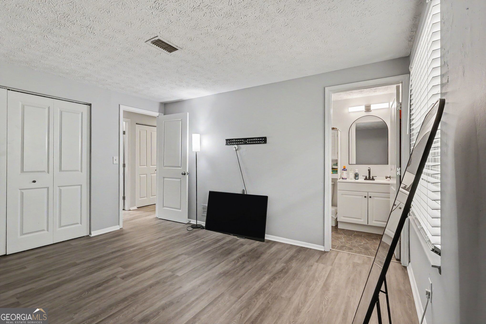 3286 Tasman Court Property Photo 23